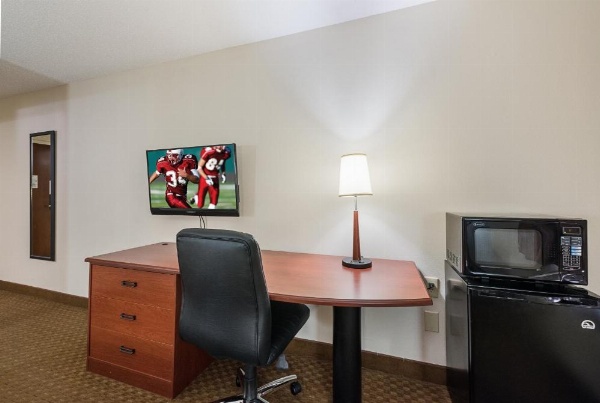 Red Roof Inn Etowah - Athens, TN image 29